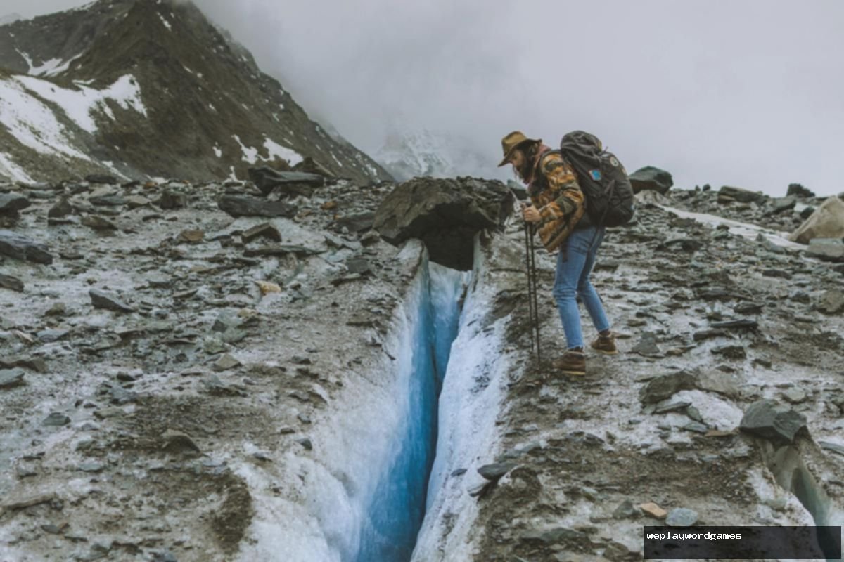 3 Fakta Crevasse, Celah Gletser yang Ditakuti Pendaki Gunung Es