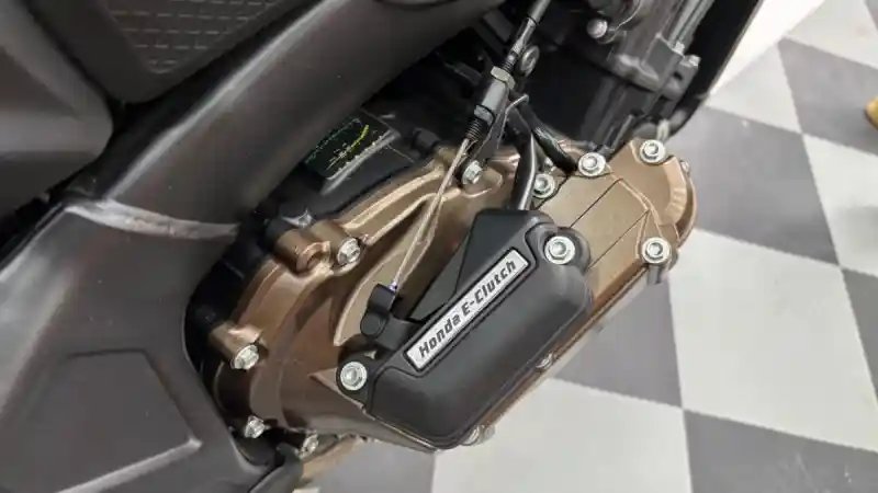 e-Clutch CB650R: Perawatan Sulitkah? Panduan Lengkap & Tips Mudah!