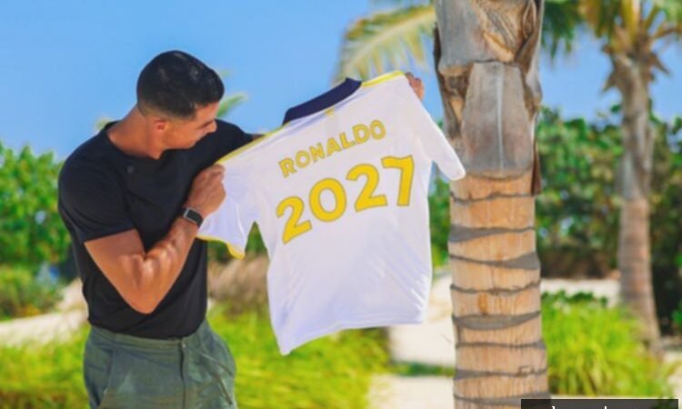 Cristiano Ronaldo Perpanjang Kontrak di Al Nassr hingga 2027, Bidik Gol ke-1.000