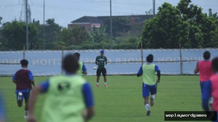 Menjelang Piala Presiden 2025, Belum Semua Pemain Persib Bandung Gabung Latihan