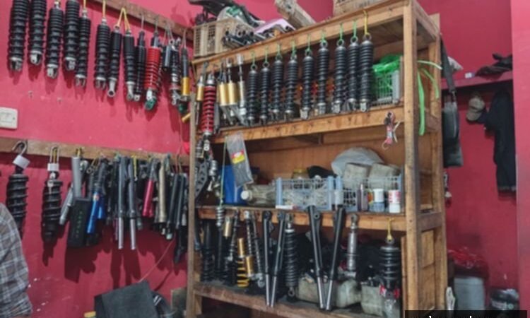 Bujet Terbatas, Lebih Baik Servis Shockbreaker Atau Beli Aftermarket?